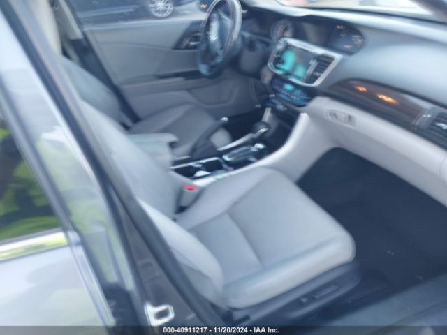1HGCR3F91GA020032 Honda Accord Touring