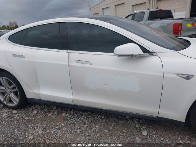 Tesla MODEL S 2014 5YJSA1S11EFP41087 Image 27