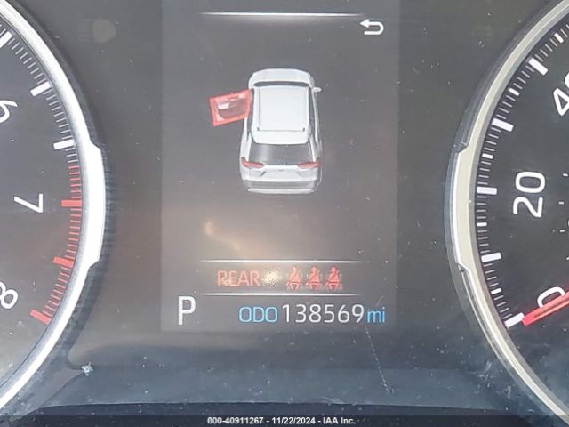 2T3C1RFVXLW095426 Toyota Rav4 Xle Premium