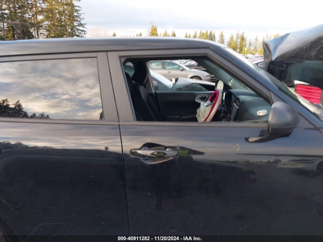 KIA SOUL LX 2021 KNDJ23AU0M7767698 Image 12