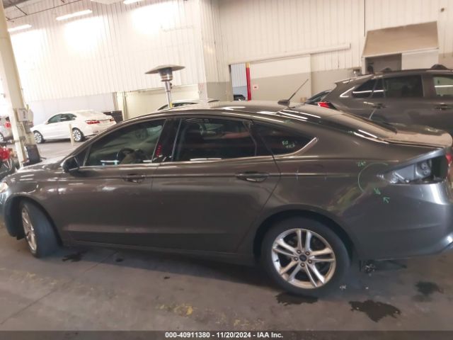 3FA6P0HD0JR186983 Ford FUSION SE