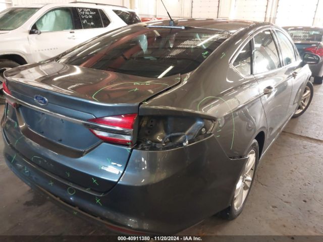 3FA6P0HD0JR186983 Ford FUSION SE