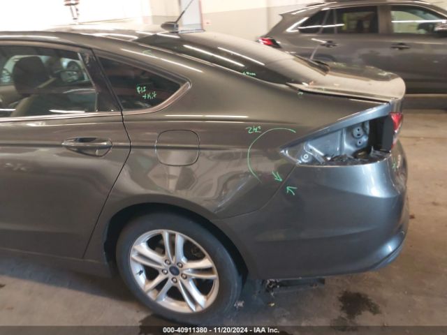 3FA6P0HD0JR186983 Ford FUSION SE