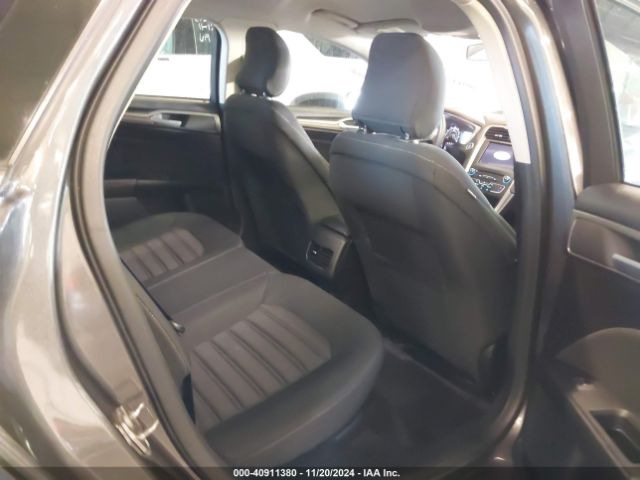 3FA6P0HD0JR186983 Ford FUSION SE