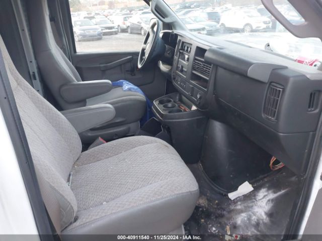 1GCWGAFP7J1208503 Chevrolet Express 2500 Work Van