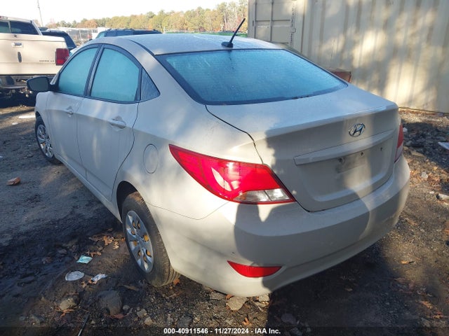 Hyundai ACCENT SE 2017 KMHCT4AEXHU237374 Image 3