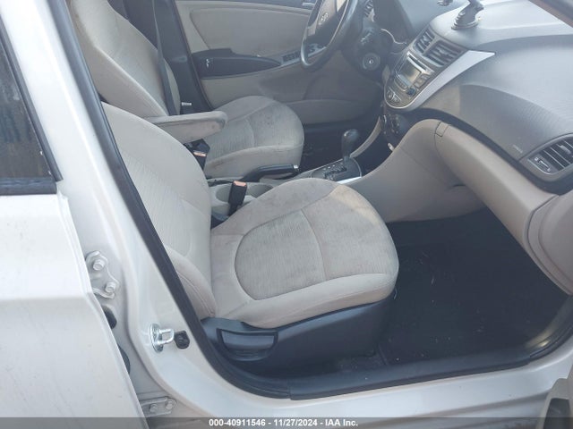 Hyundai ACCENT SE 2017 KMHCT4AEXHU237374 Image 5