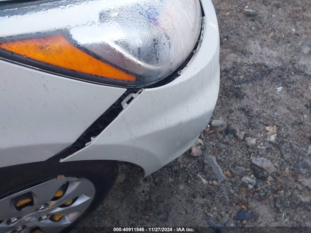Hyundai ACCENT SE 2017 KMHCT4AEXHU237374 Image 6
