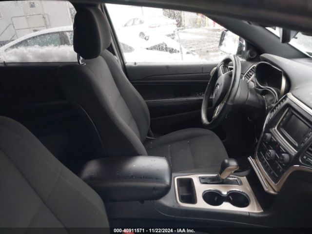 1C4RJFAG0HC771779 Jeep Grand Cherokee Laredo 4x4
