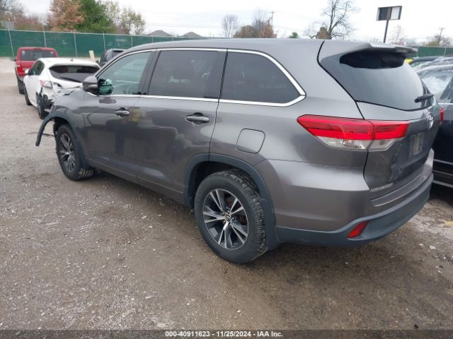 5TDBZRFH6JS908998 Toyota Highlander Le