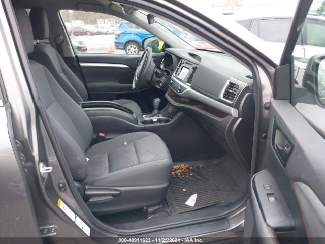 5TDBZRFH6JS908998 Toyota Highlander Le