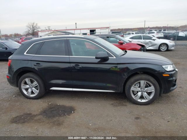WA1BNAFY4J2219847 Audi Q5 2.0t Premium/2.0t Tech Premium