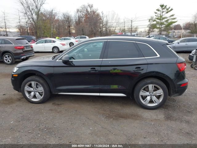 WA1BNAFY4J2219847 Audi Q5 2.0t Premium/2.0t Tech Premium