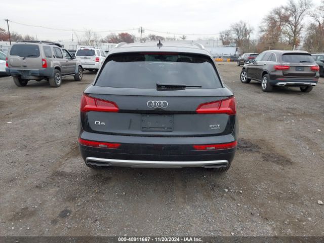 WA1BNAFY4J2219847 Audi Q5 2.0t Premium/2.0t Tech Premium