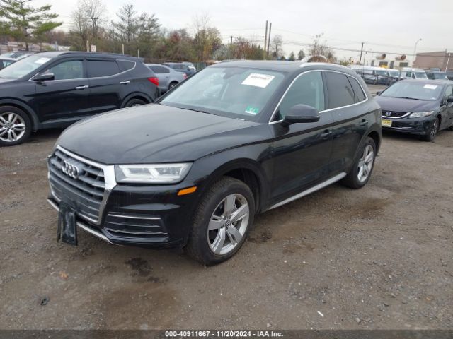 WA1BNAFY4J2219847 Audi Q5 2.0t Premium/2.0t Tech Premium