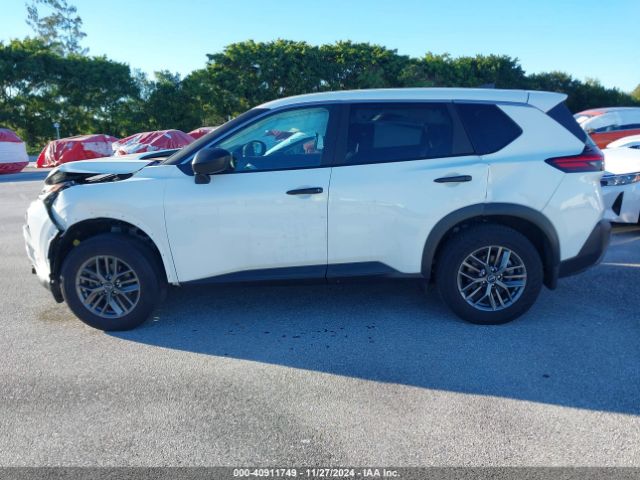 5N1BT3AB1PC788180 Nissan ROGUE S