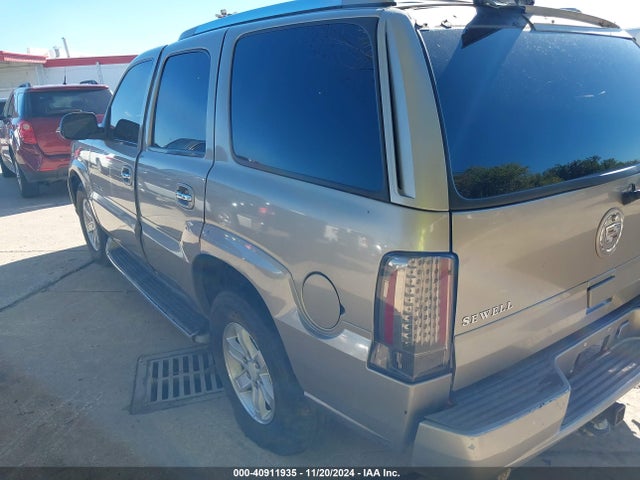 2003 CADILLAC ESCALADE 1GYEC63T33R246699 Photo 2