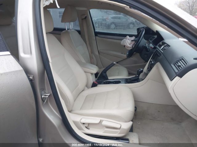 1VWBV7A3XFC094100 Volkswagen Passat 2.0l Tdi Se