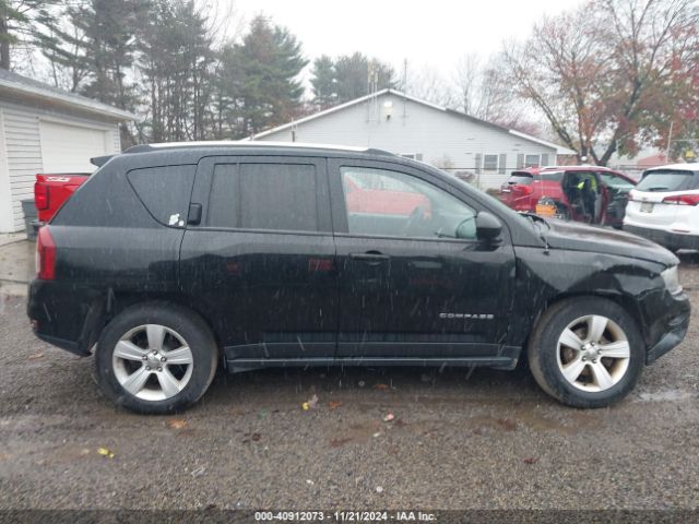 1C4NJDEB5ED760638 Jeep Compass Latitude