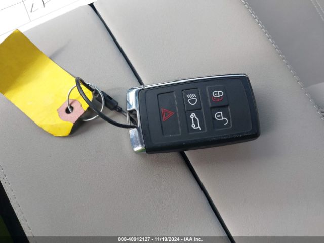 SALYL2EX9SA397676 Land Rover Range Rover Velar P250 Dynamic Se
