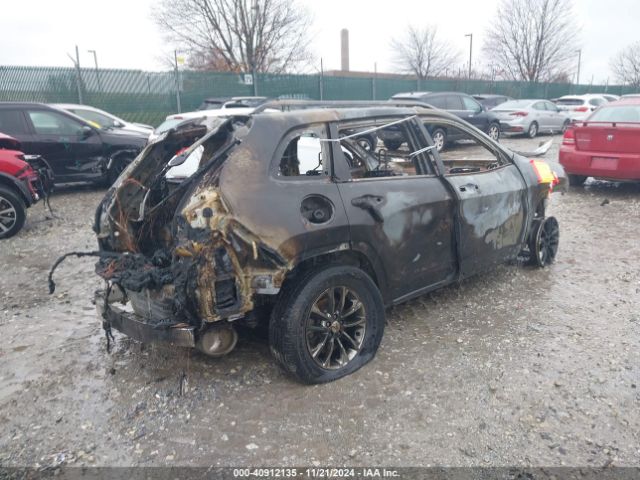 1C4PJMLB2KD311568 Jeep Cherokee Latitude Plus 4x4