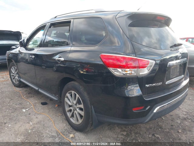 5N1AR2MN1GC670995 Nissan Pathfinder S