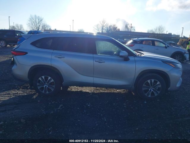 5TDGZRBHXNS594385 Toyota Highlander Xle