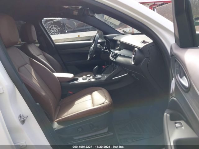 2023 ALFA ROMEO STELVIO ZASPAKBN6P7D65730 Photo 4