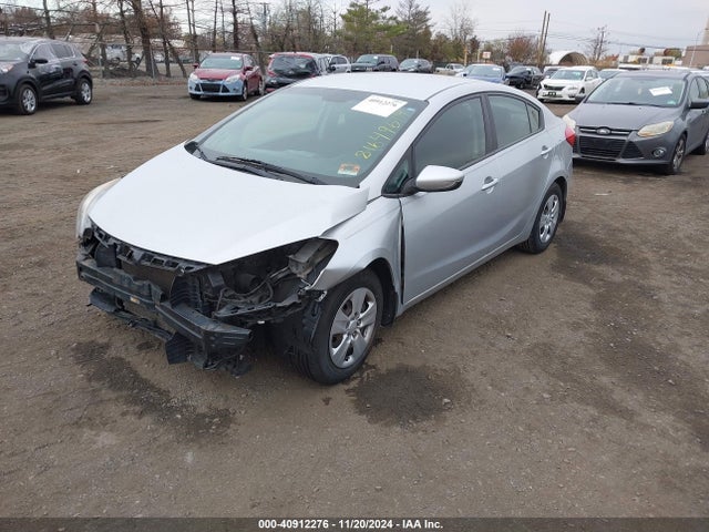 KIA FORTE LX 2016 KNAFK4A60G5493574 Image 2
