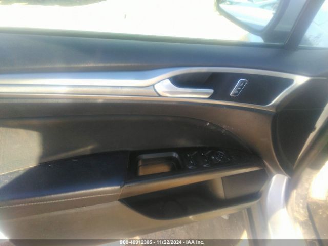 3FA6P0H76HR414716 Ford FUSION SE