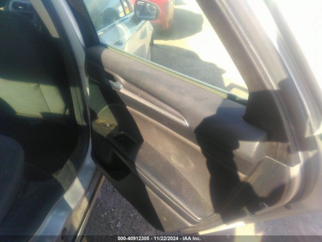 3FA6P0H76HR414716 Ford FUSION SE