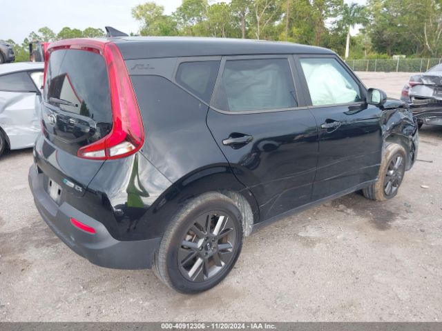 KNDJ33AUXL7008942 KIA SOUL EX