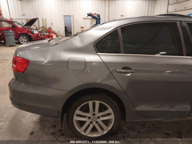 3VWLA7AJ3FM263595 Volkswagen Jetta 2.0l Tdi Sel