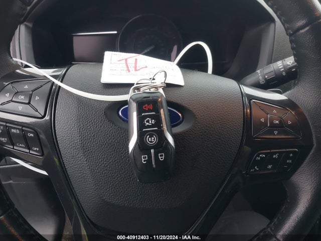 Ford EXPLORER XLT 2017 1FM5K7D80HGE18758 Image 11