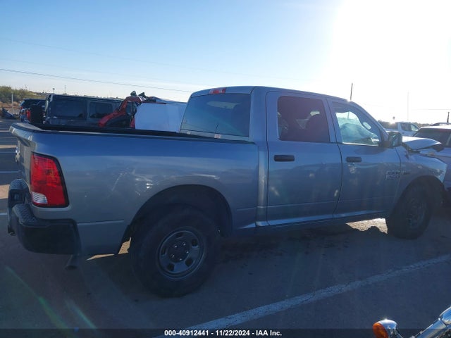 3C6RR6KTXKG712304 RAM 1500 Classic Tradesman  4x2 5'7 Box
