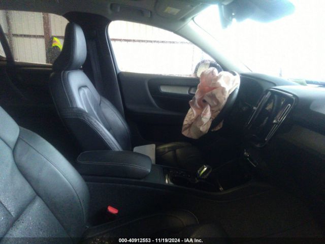 YV4L12UN6P2088821 Volvo Xc40 Plus Bright Theme