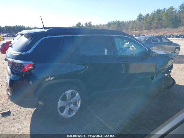3C4NJDBB9KT656695 Jeep Compass Latitude 4x4