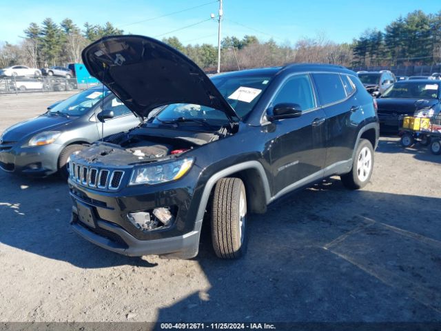 3C4NJDBB9KT656695 Jeep Compass Latitude 4x4