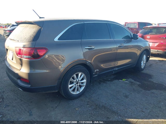 KIA Sorento 3.3l Lx 2019 5XYPG4A50KG481277 Image 4