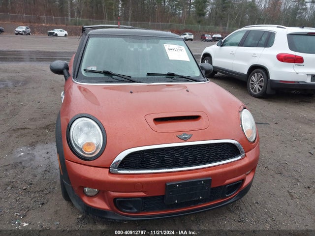 2011 MINI COOPER S WMWSV3C54BTY23922 Photo 5