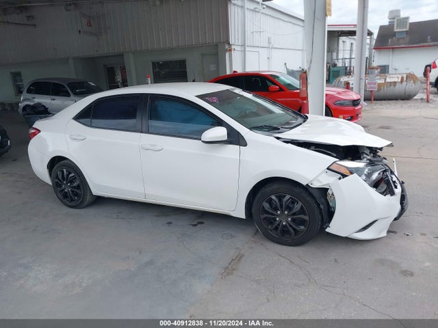 Toyota COROLLA LE 2016 5YFBURHE2GP399513 Image 13