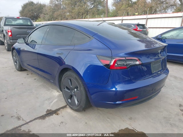 2022 TESLA MODEL 3 5YJ3E1EAXNF305813 Photo 2