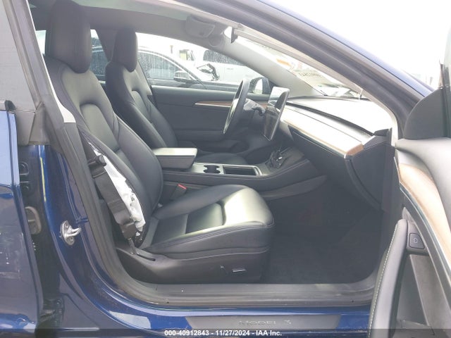 2022 TESLA MODEL 3 5YJ3E1EAXNF305813 Photo 4