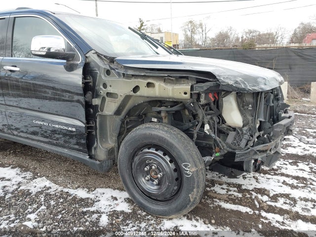 Jeep Grand Cherokee Limited 2015 1C4RJFBG0FC643893 Image 17