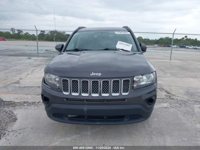 1C4NJCEB3HD197961 Jeep Compass Latitude Fwd