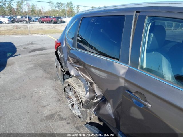 JA4AZ3A38HZ037822 Mitsubishi Outlander Sel