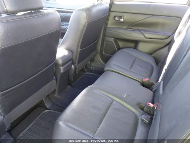 JA4AZ3A38HZ037822 Mitsubishi Outlander Sel