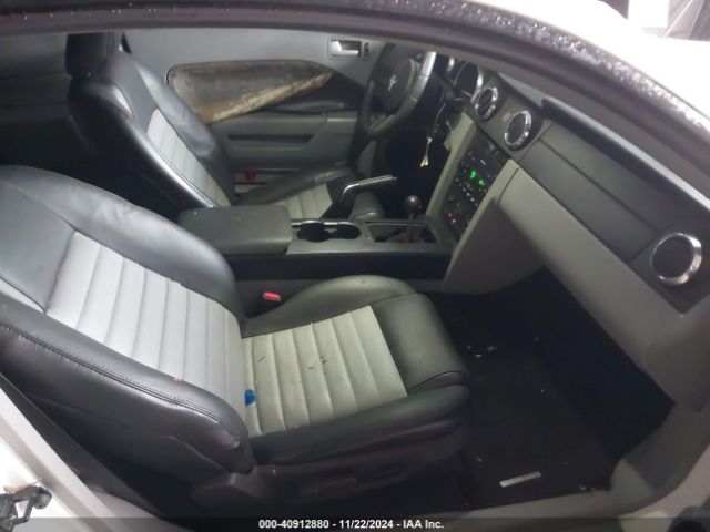 2007 FORD MUSTANG 1ZVHT82H275244013 Photo 4