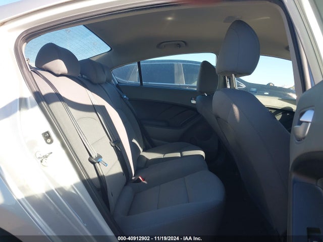 KIA FORTE LX 2018 3KPFK4A76JE225863 Image 8