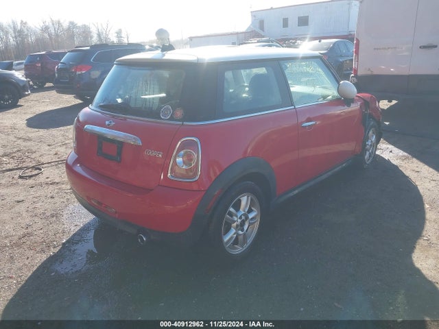 2012 MINI COOPER WMWSU3C51CT259876 Photo 3